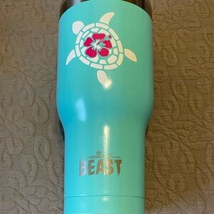 Turquoise Tumbler with Turtle Design